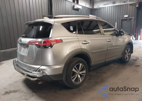 2017 Toyota Rav4 Xle z USA, uszkodzony, nr VIN 2T3RFREV4HW687943